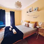 Downtown-guest House *