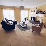 Downtown-guest House בית הארחה