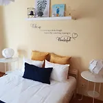 Downtown-guest House بيت ضيافة Olhão